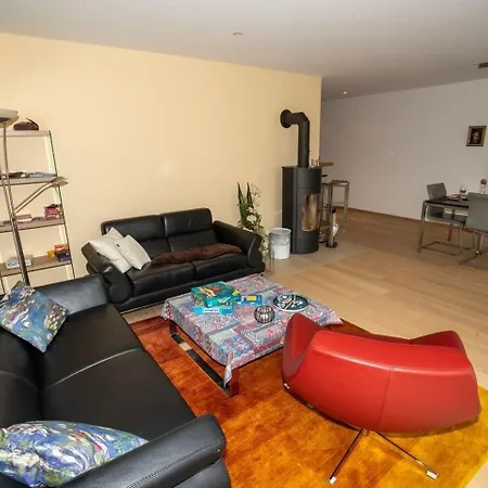 Apartment Chasa Miramunt 6